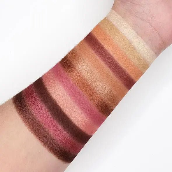 CITY NIGHTS PALETTE 26CN - Get it from Bo