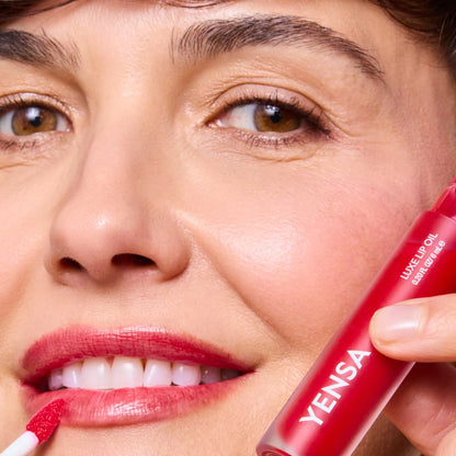 Luxe Lip Nourishing Oil with Hyaluronic + Vitamin E YENSA
