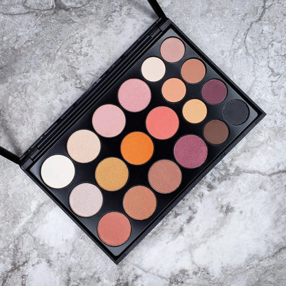 GOLDEN PEACH EYESHADOW PALETTE CP15 - Get it from Bo