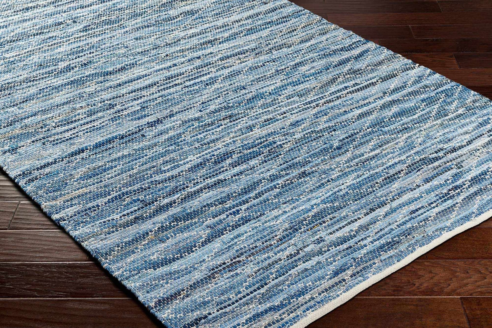Gurit Blue Area Rug - Clearance - Get it from Bo