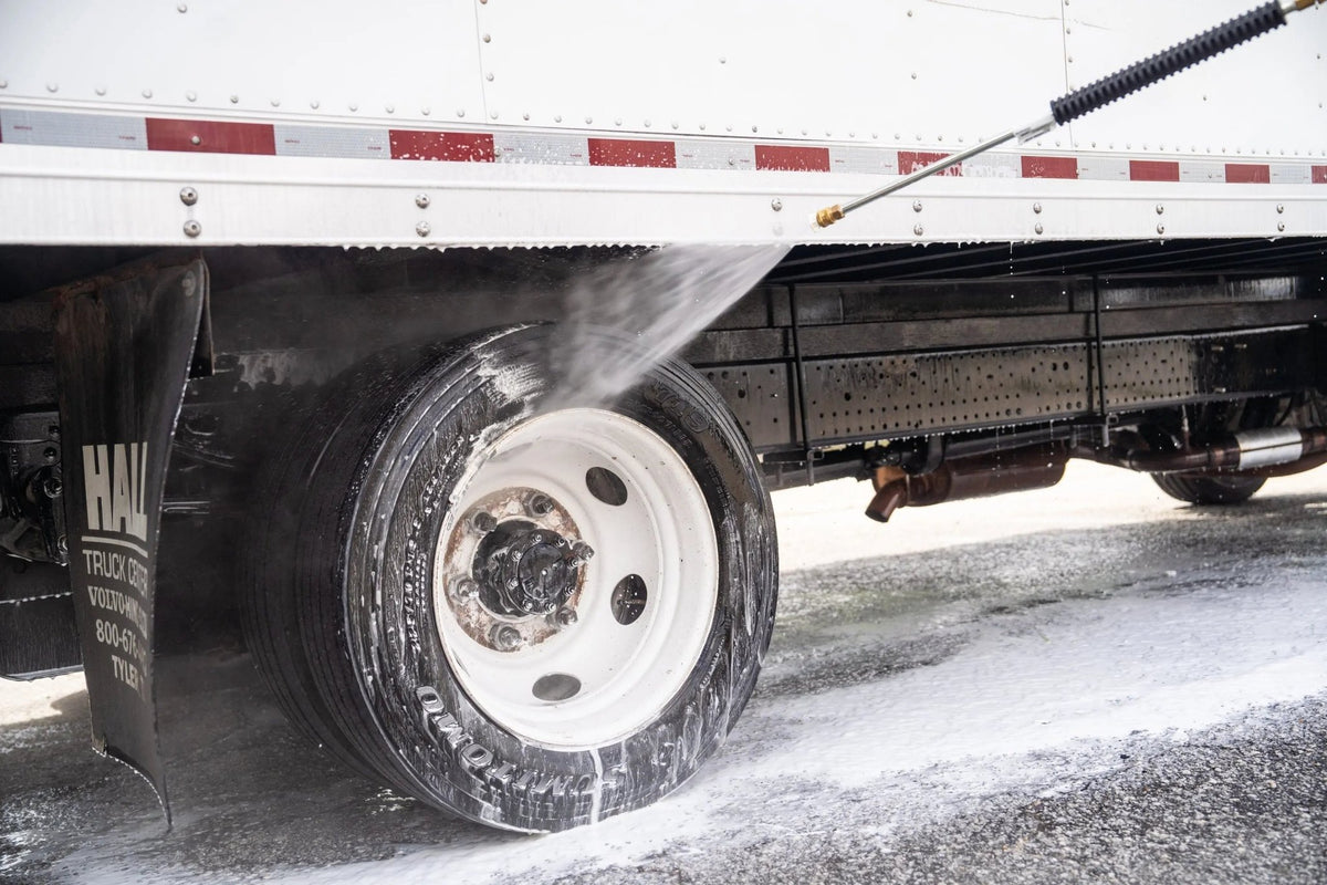 Hammer Down Heavy Duty Truck Wash Soap with Wax - Get it from Bo