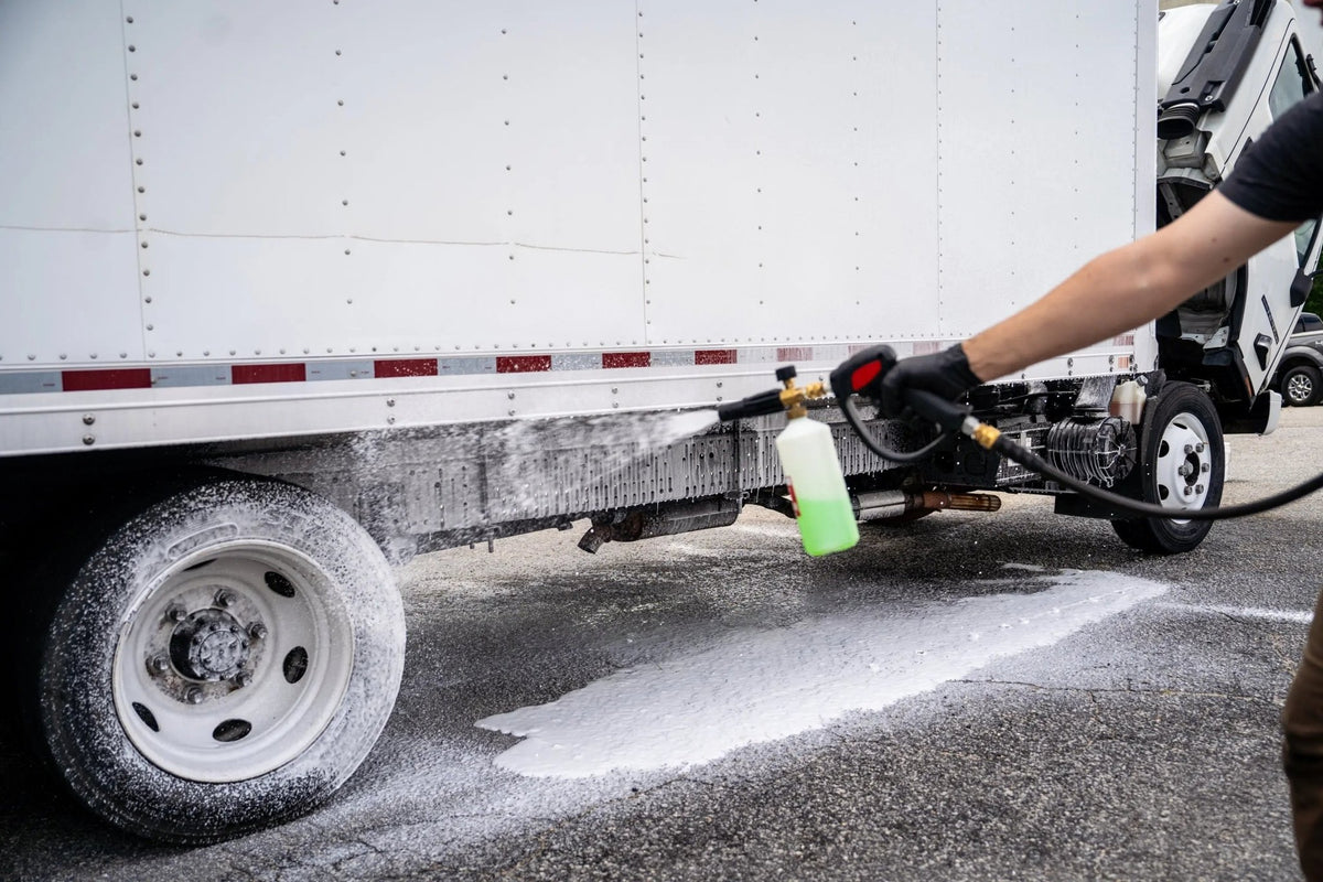 Hammer Down Heavy Duty Truck Wash Soap with Wax - Get it from Bo