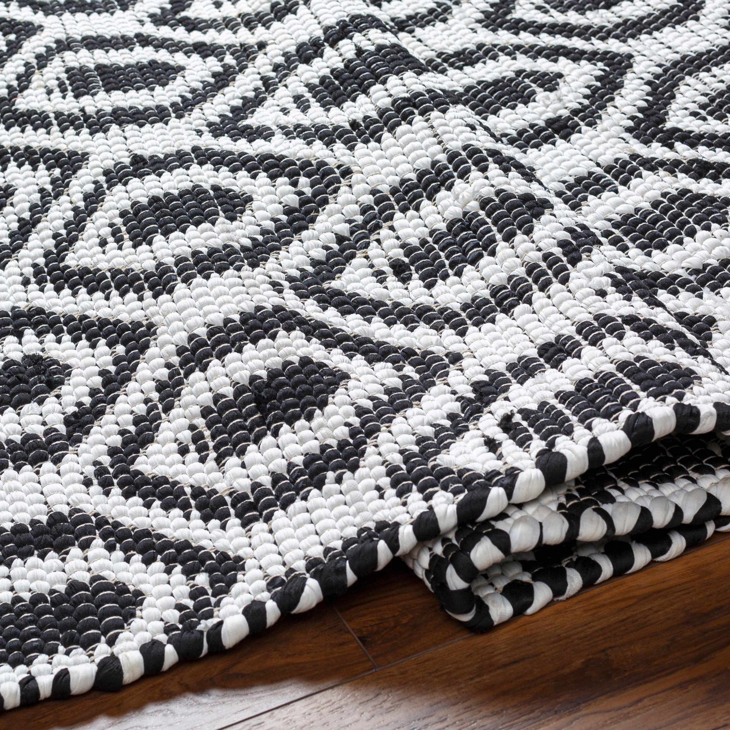 Helmi Area Rug - Get it from Bo