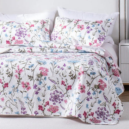 Kasentex Floral Quilt Set - Lightweight & Reversible - Cozy & Stylish Bedding - Machine Washable, Room Decor, Graduation Gifts - Get it from Bo