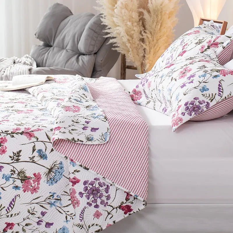 Kasentex Floral Quilt Set - Lightweight & Reversible - Cozy & Stylish Bedding - Machine Washable, Room Decor, Graduation Gifts - Get it from Bo