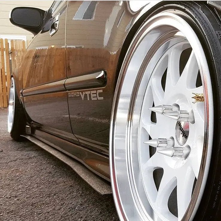 KR7 White/Machined Lip - Get it from Bo