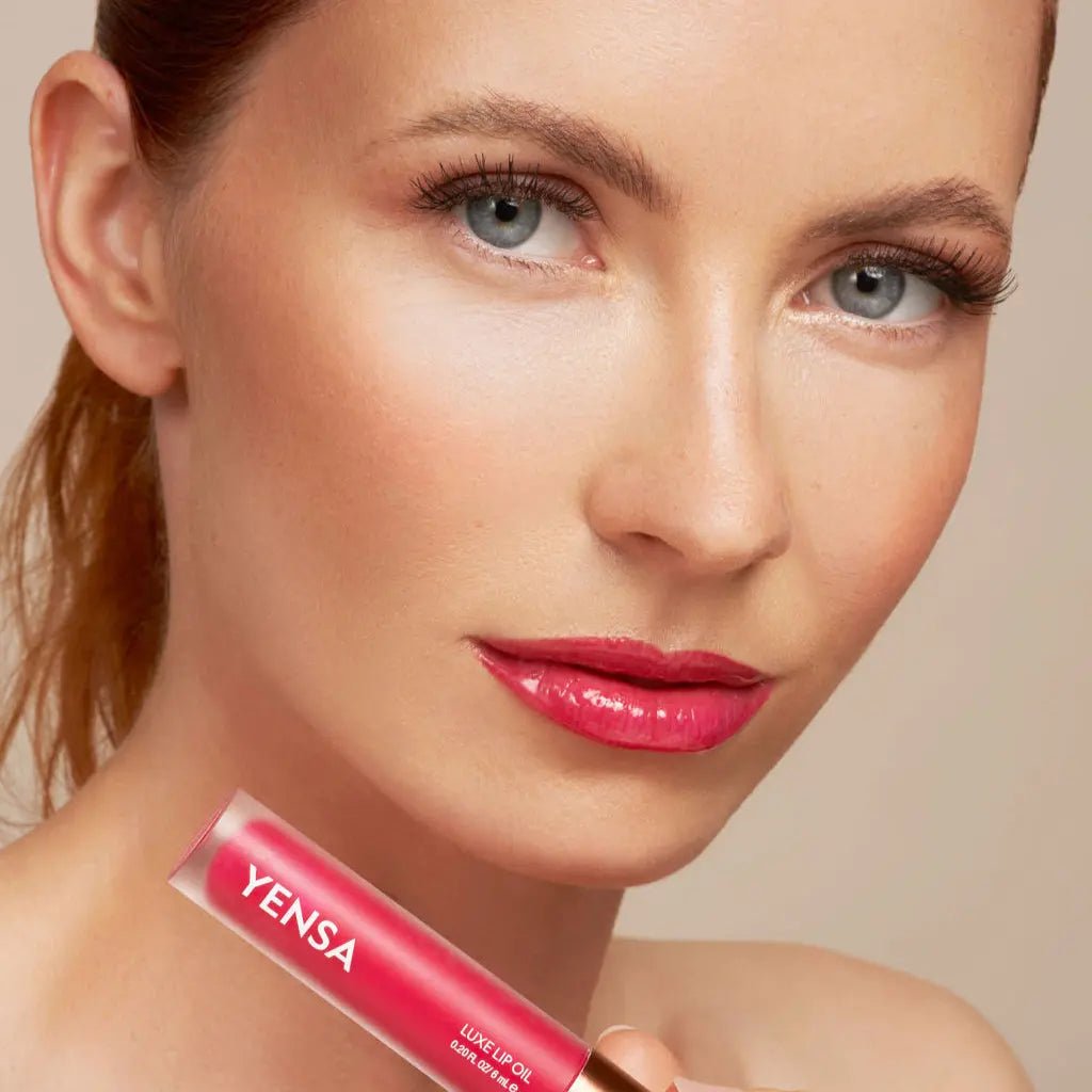 Luxe Lip Nourishing Oil with Hyaluronic + Vitamin E - Get it from Bo