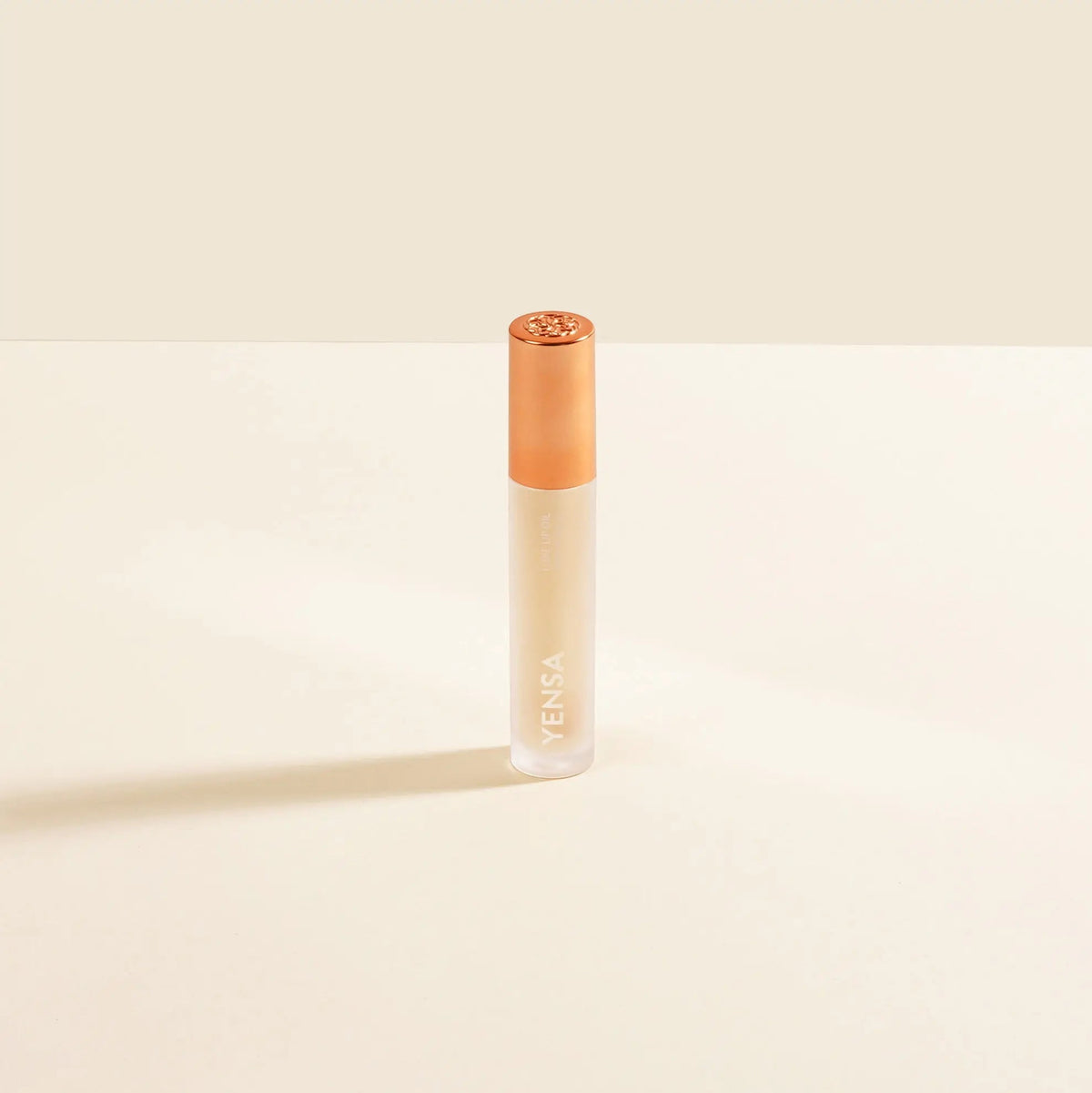 Luxe Lip Nourishing Oil with Hyaluronic + Vitamin E - Get it from Bo