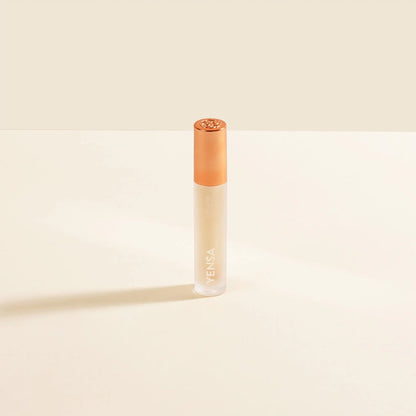 Luxe Lip Nourishing Oil with Hyaluronic + Vitamin E - Get it from Bo