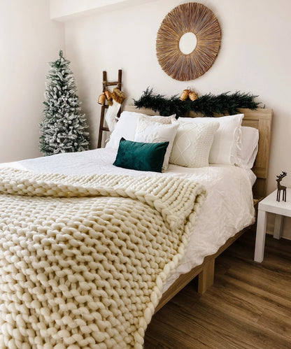 Luxor Lumbar Pillow Cover - Get it from Bo