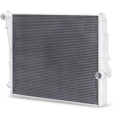 Mishimoto 99-06 BMW 323i/323i/328i/330i Performance Aluminum Radiator NP Motorsports