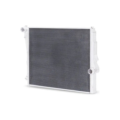 Mishimoto 99-06 BMW 323i/323i/328i/330i Performance Aluminum Radiator NP Motorsports