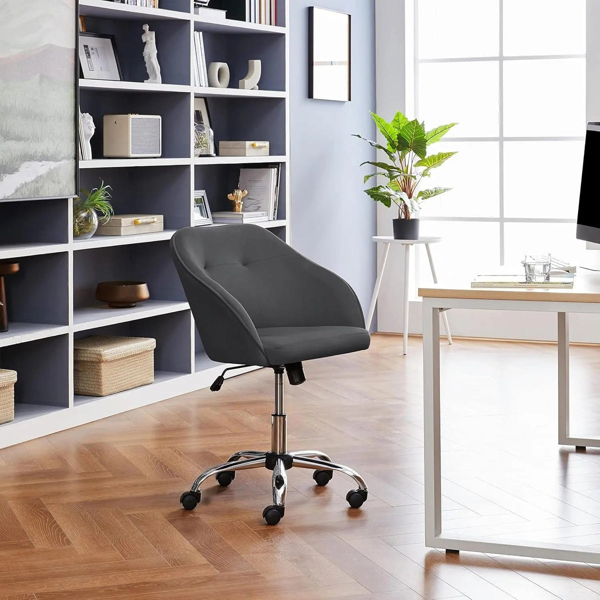 Office Chair Height Adjustable Large Seat Armrests - Get it from Bo