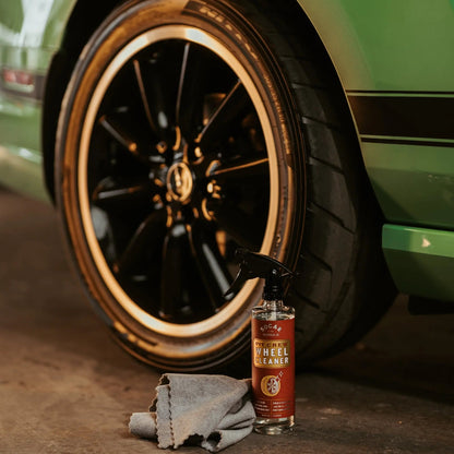 Pit Crew Wheel Cleaner with PrecisionClean Technology™ - Get it from Bo