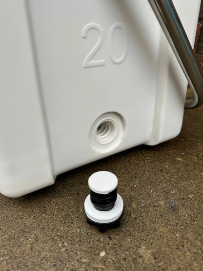 Polar Bear 20 Hard Cooler - Get it from Bo