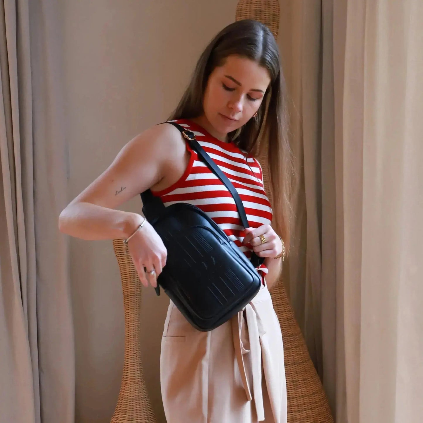 Roamer Vegan Leather 2.8L Sling | Crossbody Bag - Get it from Bo