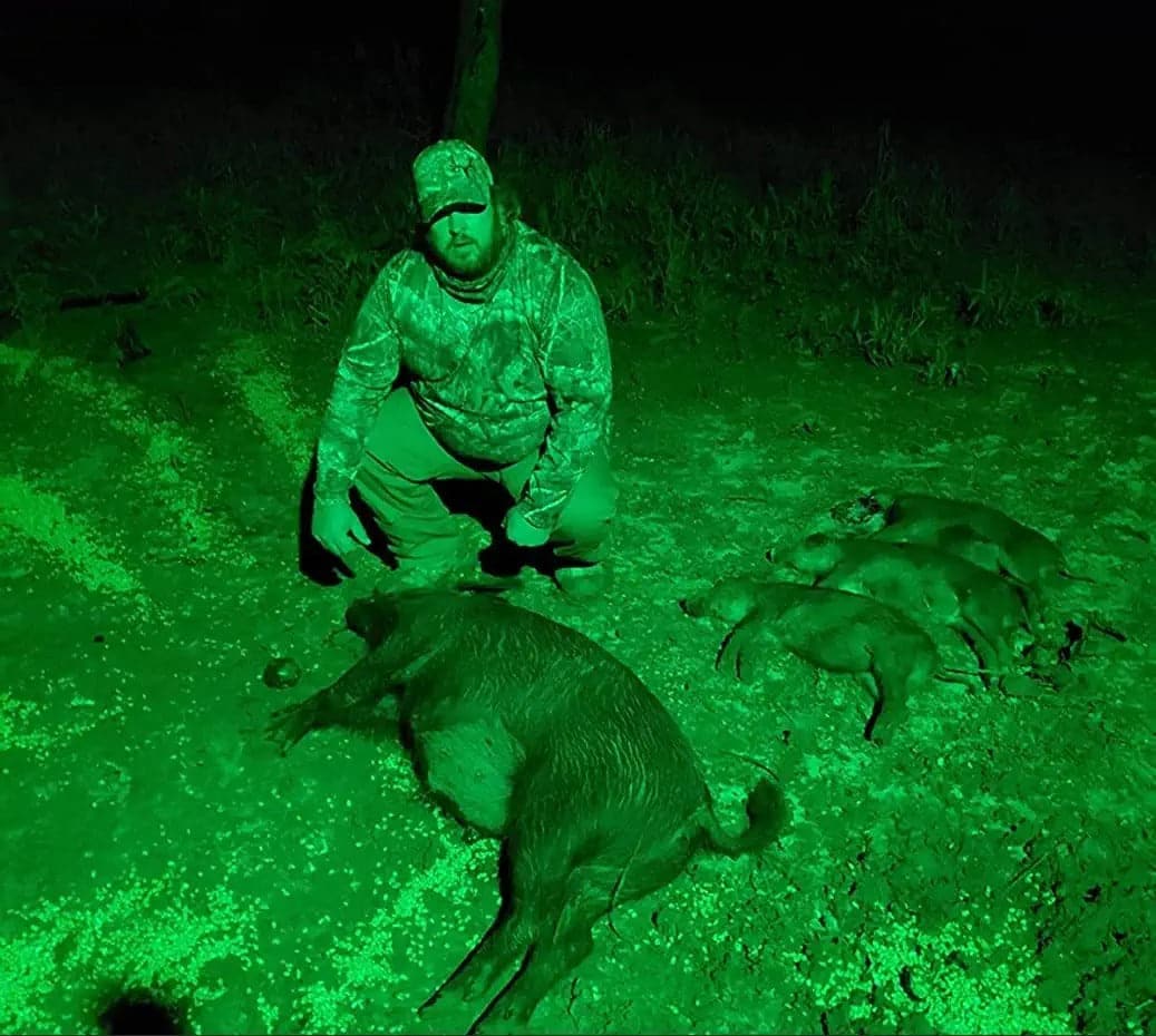Solar Green Light for Hunting Hogs Deer,Fish light -15,000lumens Langy Solar Lights