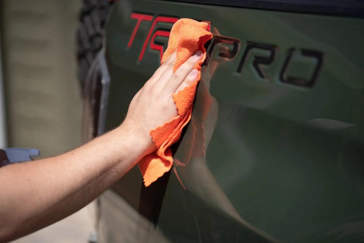 Spit Shine - Carnauba Spray Wax - Get it from Bo