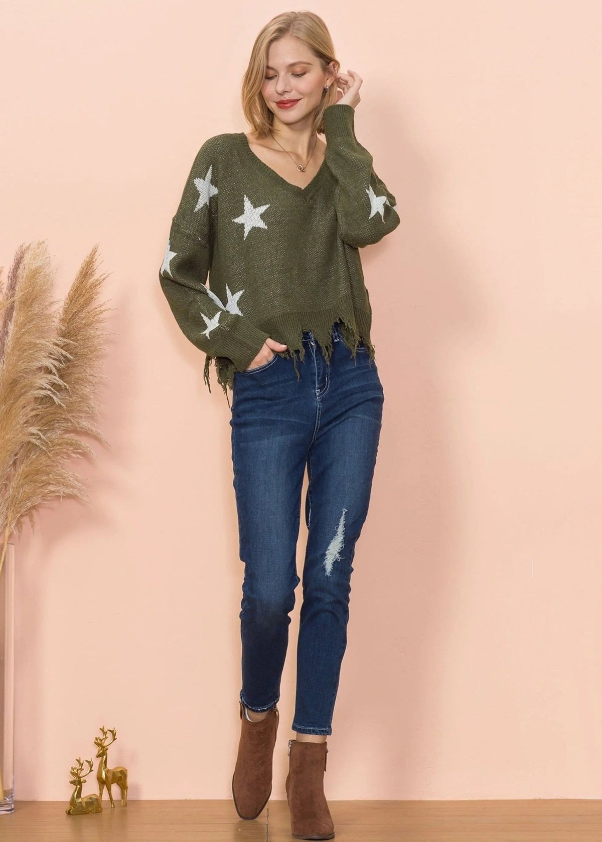 Star Pattern Frayed Hem Sweater - Get it from Bo