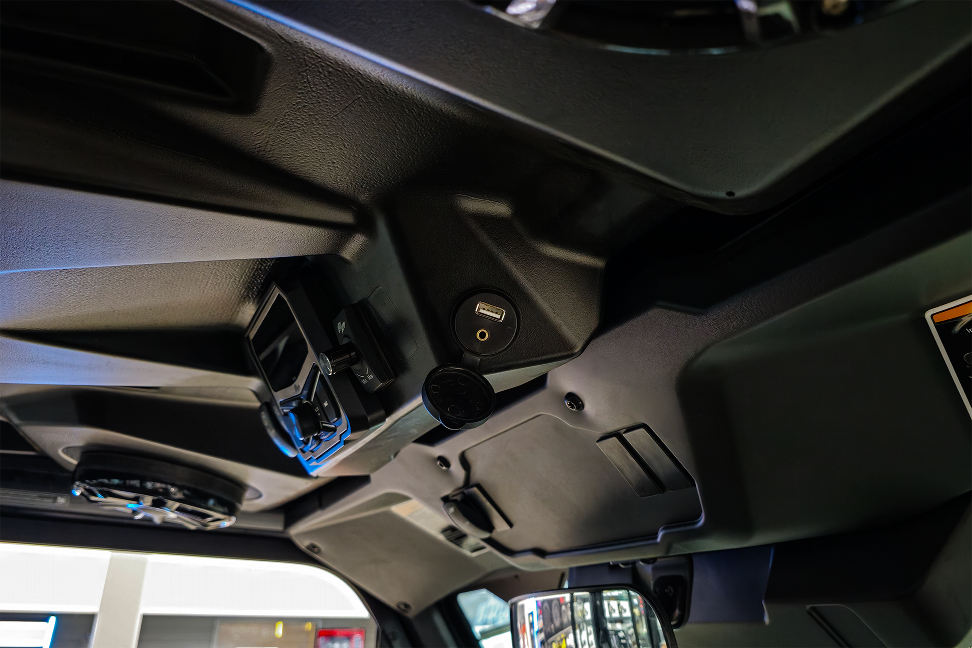 USB & Auxiliary Flush Mount Adapter for Source Units | UTVS-USB/AUX-FLMT Dunes 2 Dezert SXS