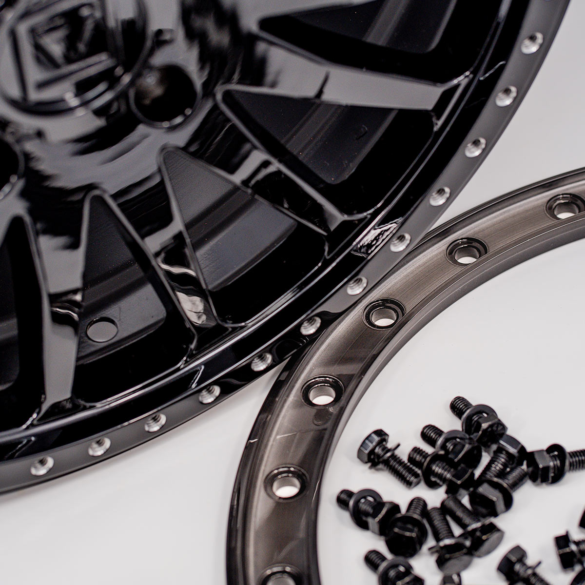 V06 Beadlock UTV Wheel Gloss Black Valor Offroad