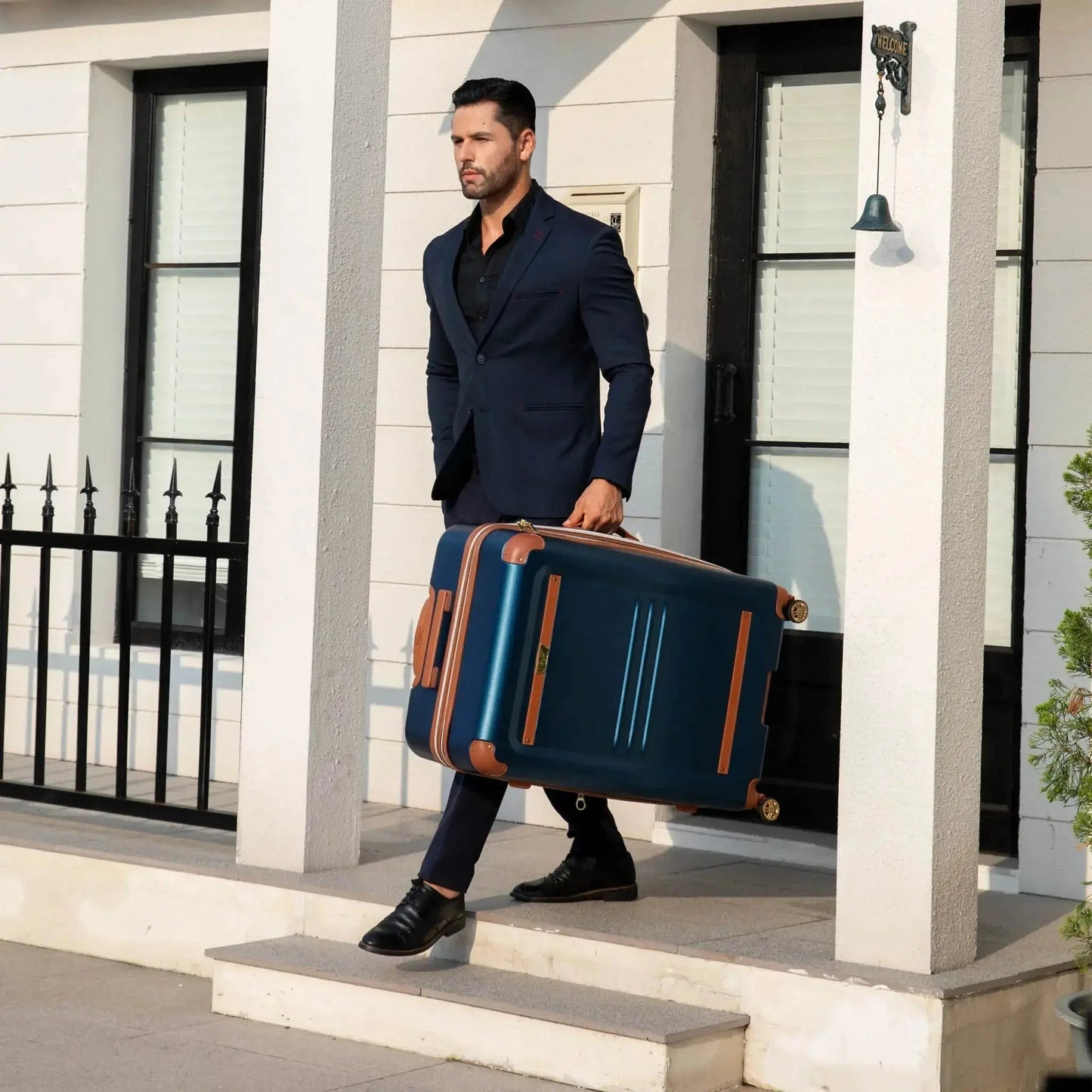 Vintage 3 Piece Expandable Retro Luggage Set - Get it from Bo