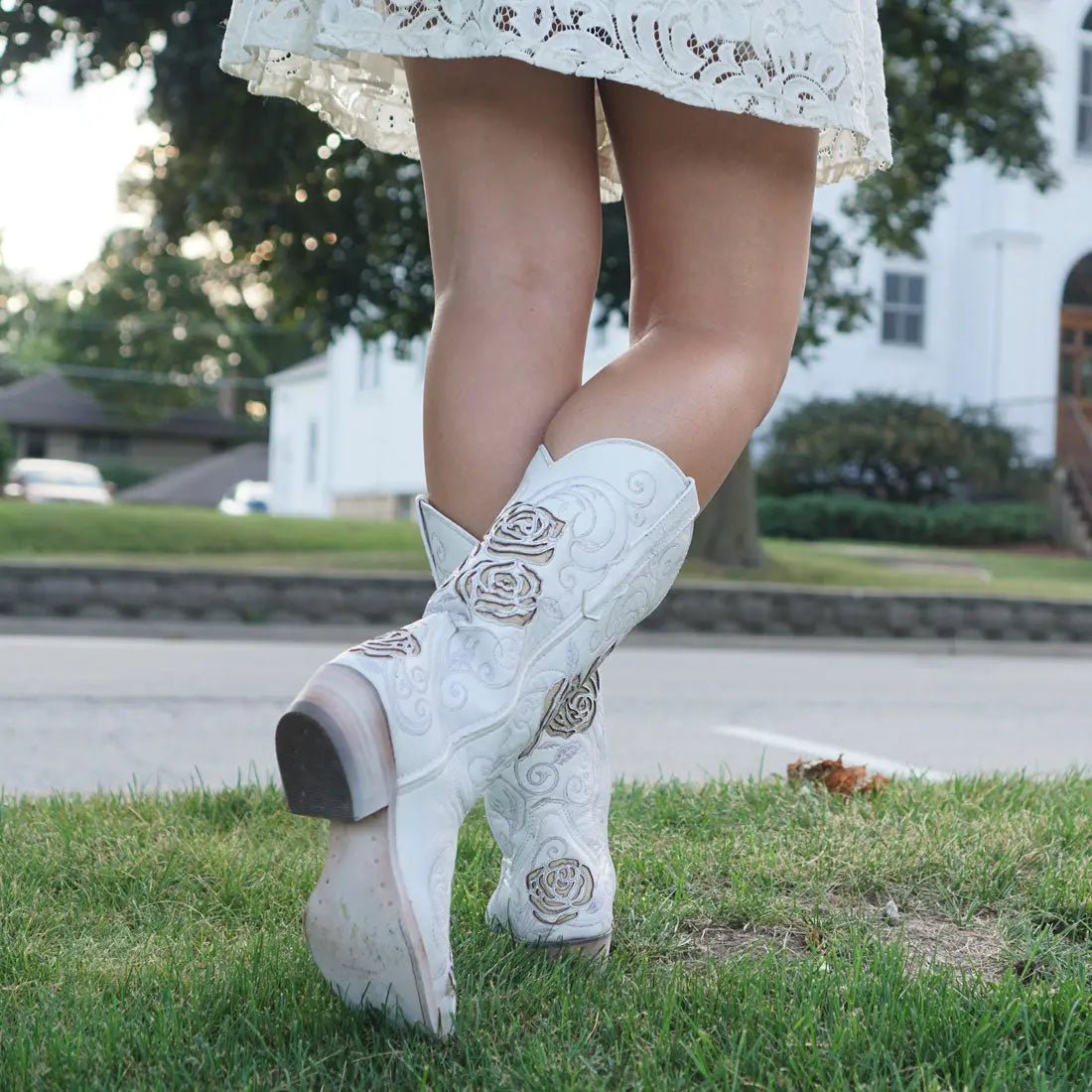 White Rose Inlayed Women's Cowgirl Boots (M50032) - Get it from Bo